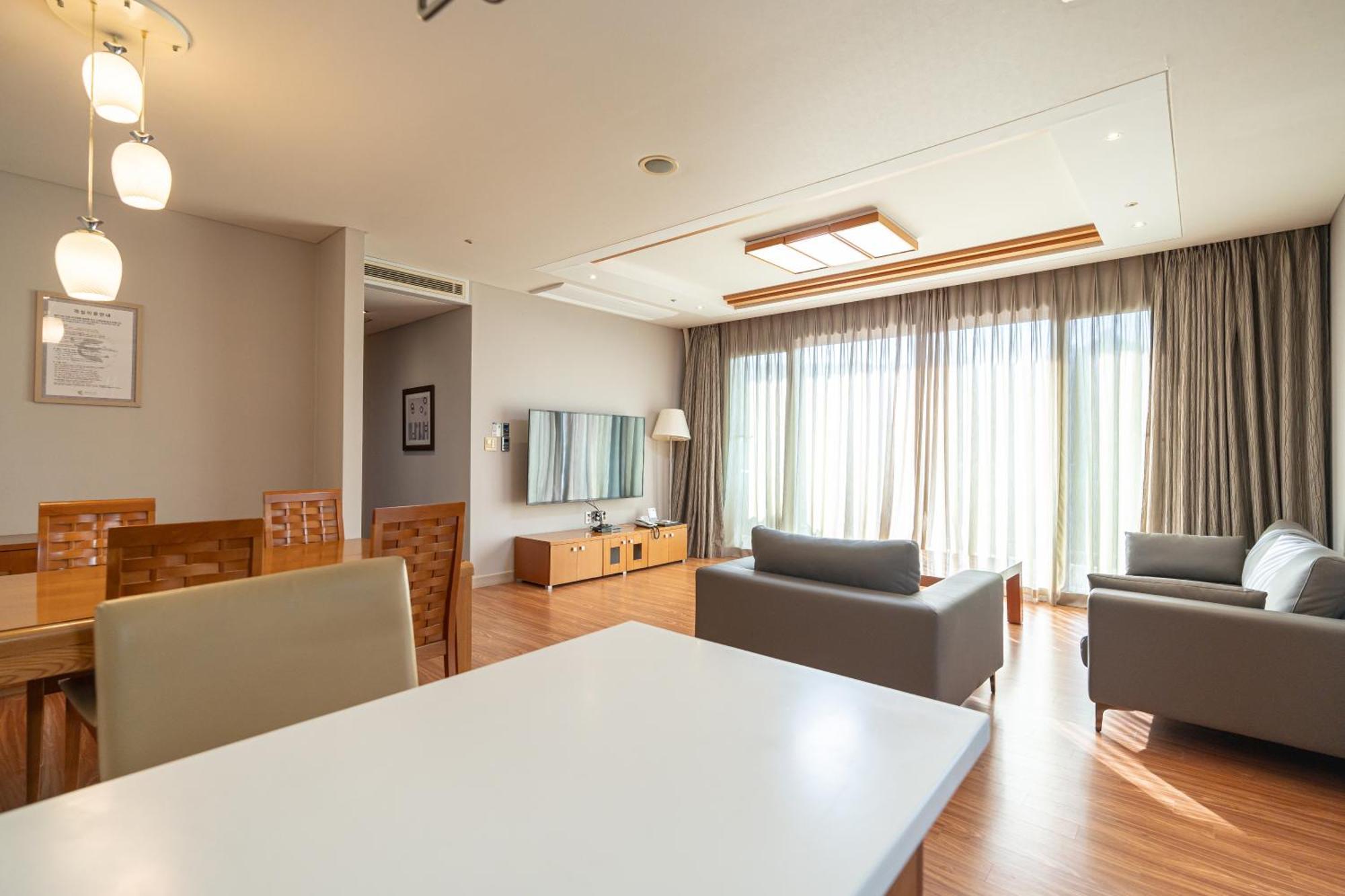 Elysian Gangchon Resort Chuncheon Exterior photo